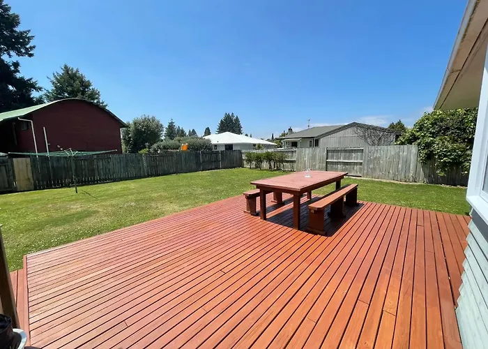 Cosy Family With A Sunny Deck Ferienhaus Rotorua